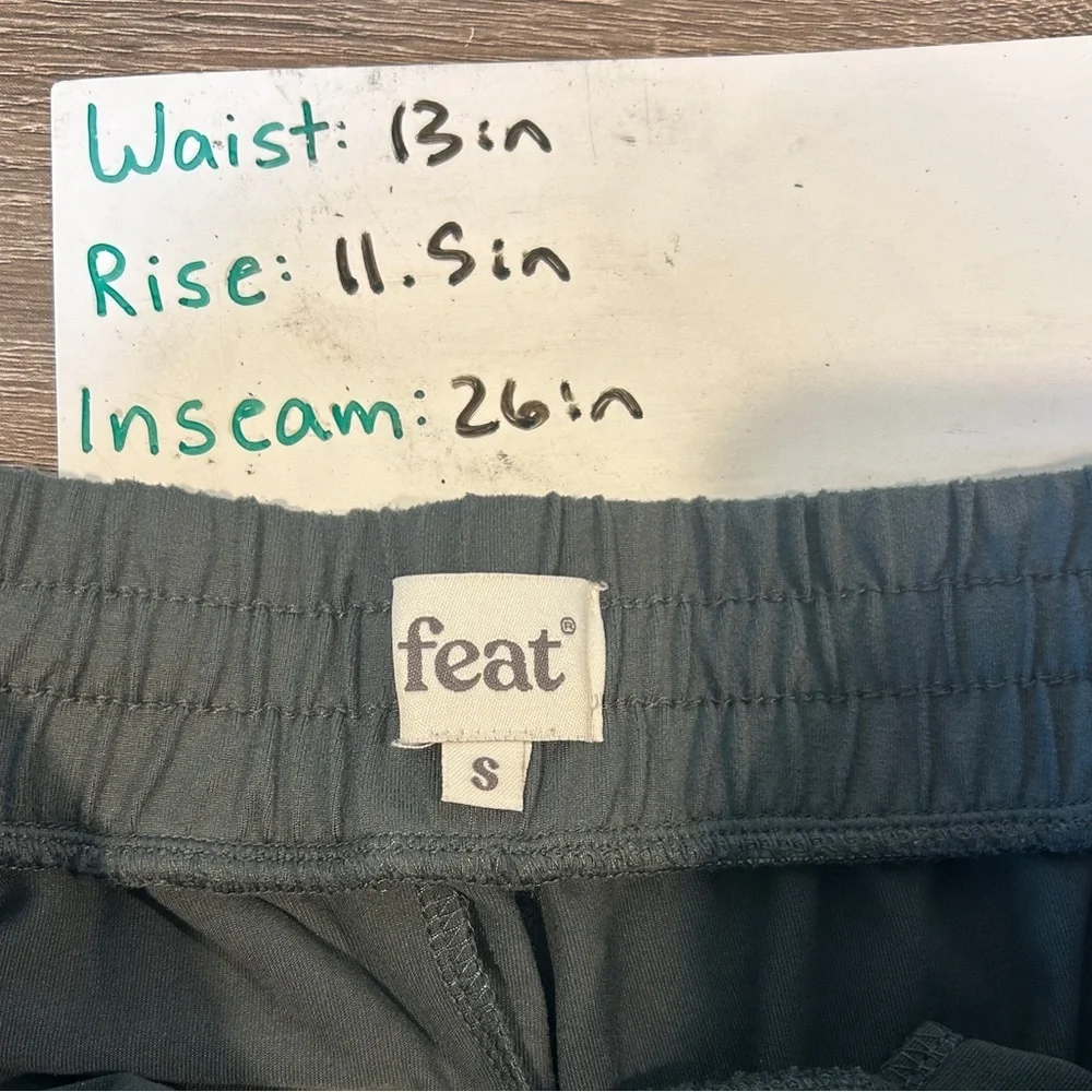 FEAT Men's Green/Grey Roam Performance Pant - Small